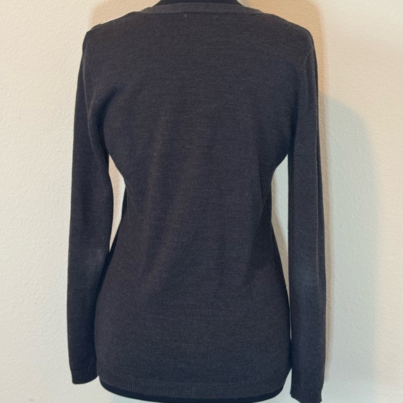 New York & Co Argyle V-Neck Sweater - Black & White Medium - Picture 3 of 9